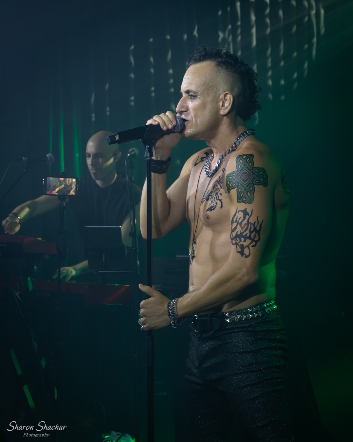 Olive Shows Depeche Mode tribute - performer in a spotlight